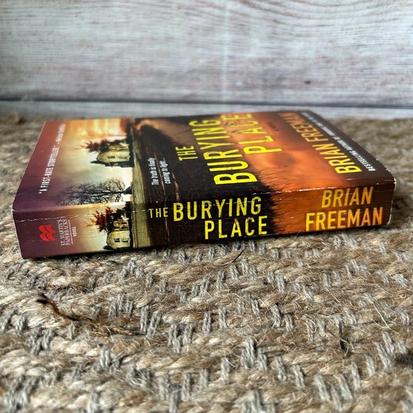 The Burying Place- Brian Freeman - Picture 3 of 3